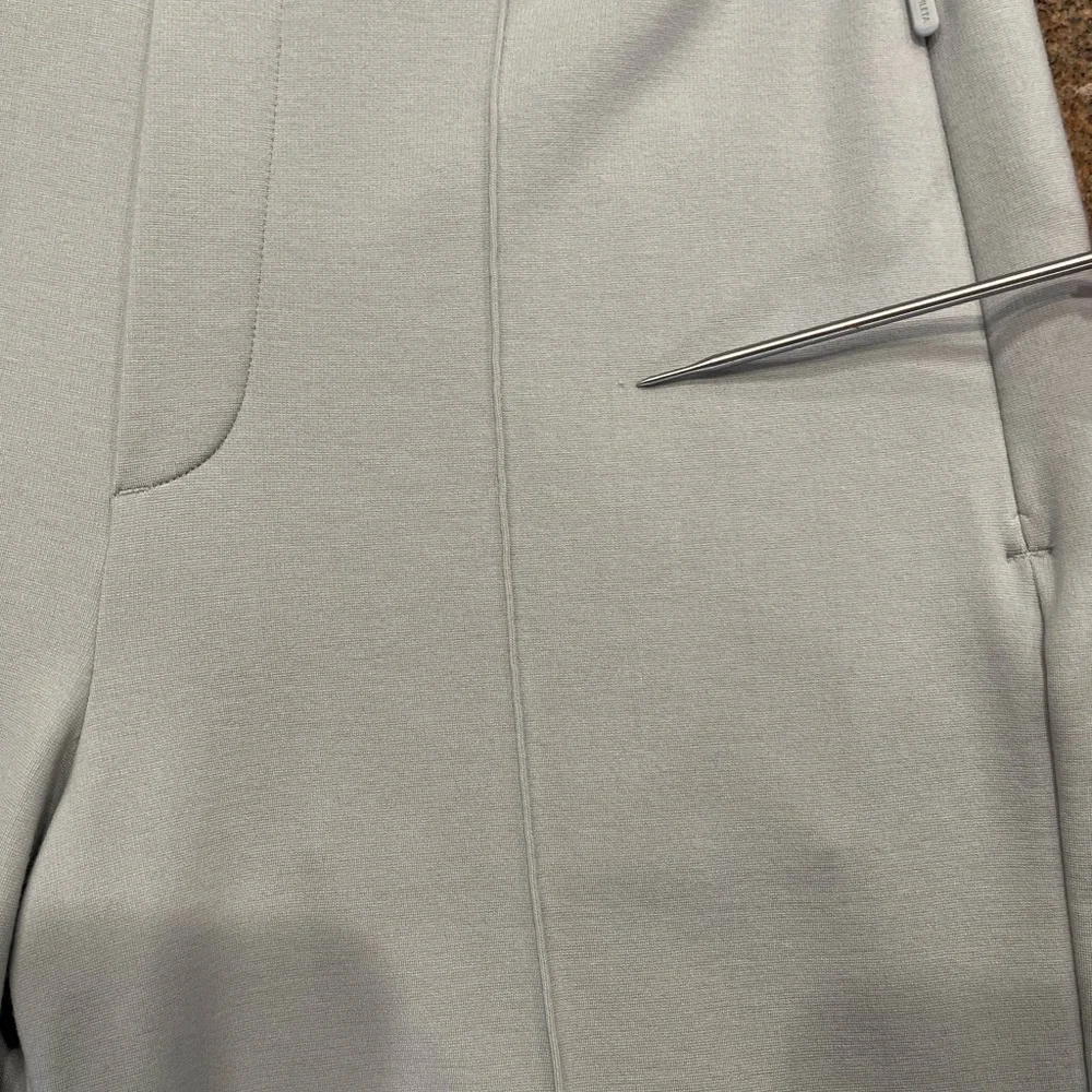 Athleta Light Sage Green Eastbound Wide Leg pants Women's Size 8 - Picture 9 of 13